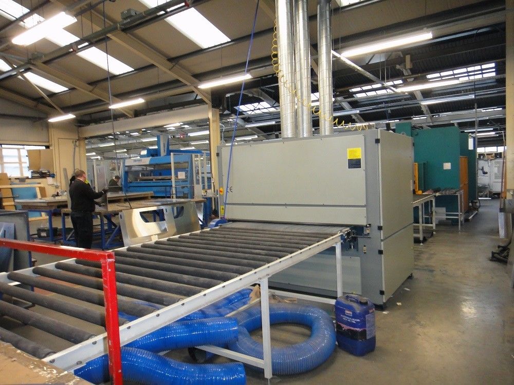 Smooth Surface Deburring Machine For Aluminum / Copper / Brass